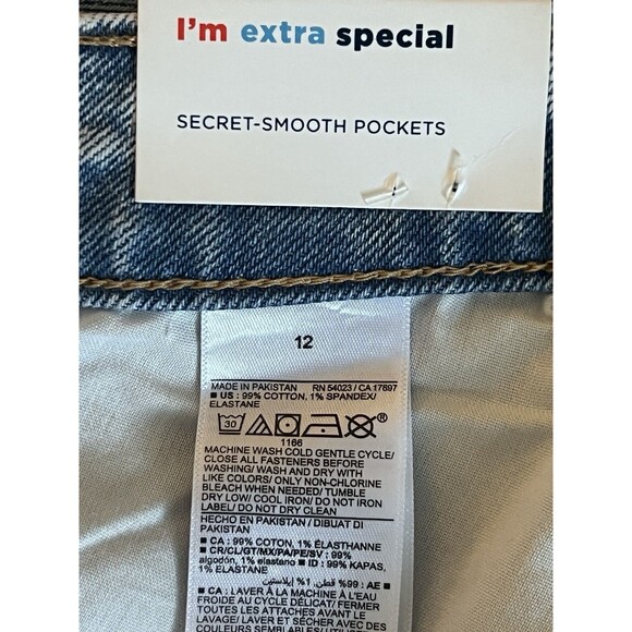 Old Navy Higher High-Rise Flare Secret Smooth Pockets Jeans 12 Blue Light Wash - Picture 11 of 13